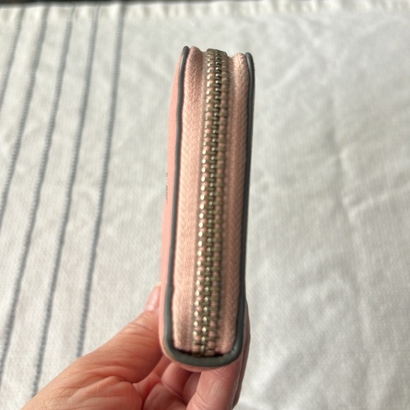 Adorable Pink Coach Wallet - Picture 4 of 6